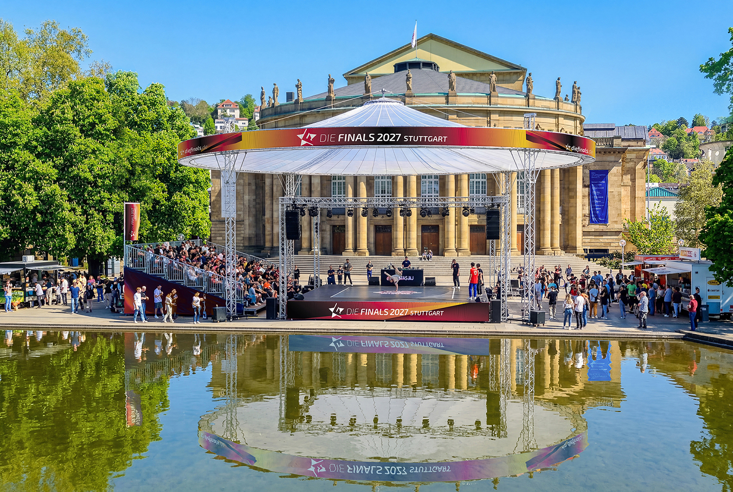 Breaking vor der Staatsoper