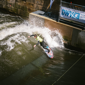 Rapid Surfen auf der Leinwelle