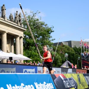 Stabhochsprung, Opernplatz, 2026