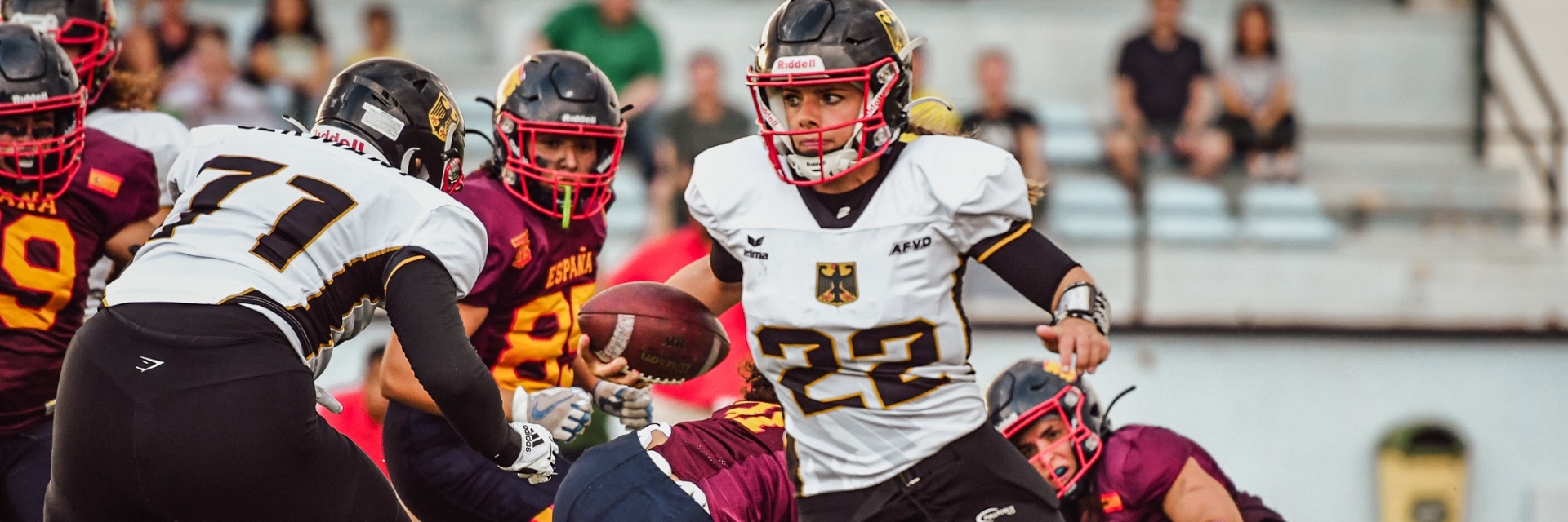 Mona Stevens, Flag-Football-Nationalspielerin:  „Vom Ackersport in die Elite gerutscht“