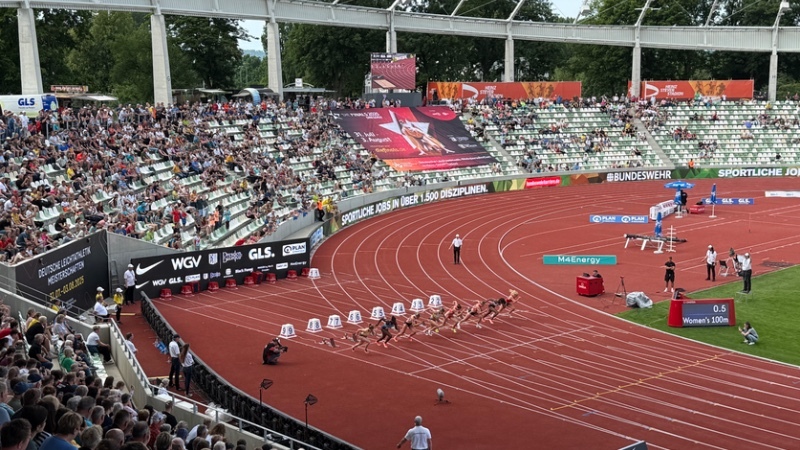 Goldenes Oval im Heinz-Steyer-Stadion – perfekte Generalprobe für die Finals