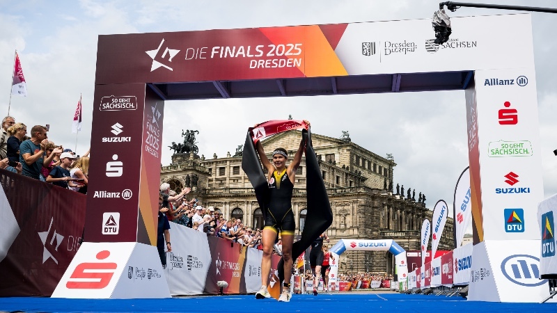 Lisa Tertsch nach ihrem Titelgewinn bei den Finals 2025 Dresden